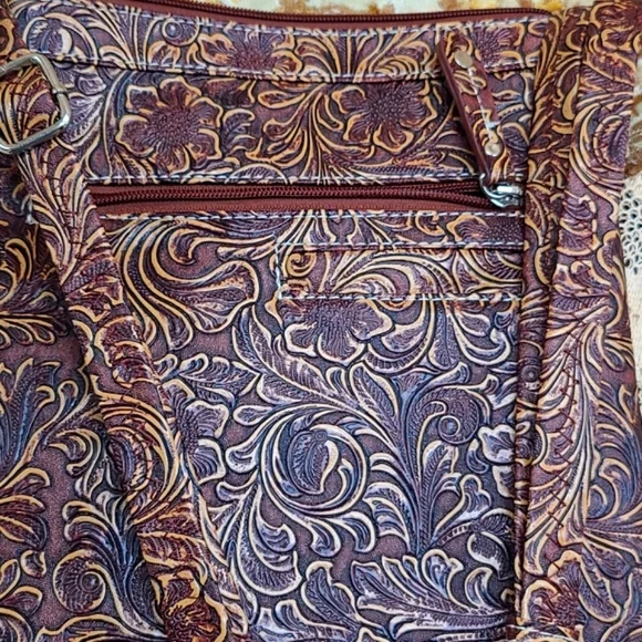 NWOT Dragonfly Faux Leather Purse Wallet Rhinestones Western Tooling Crossbody - Picture 12 of 16